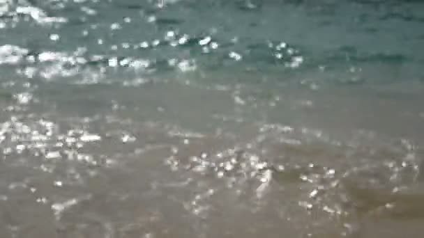 Turva Fundo Praia Verão Onda Suave Mar Água Clara Praia — Vídeo de Stock