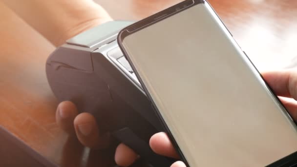 Pagamento Sem Contato Conta Pagamento Cliente Através Smartphone Usando Tecnologia — Vídeo de Stock