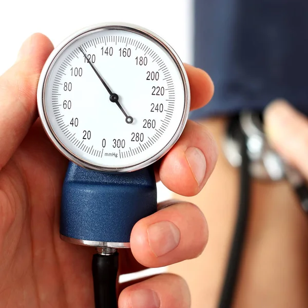 测量正常血压 免版税图库照片