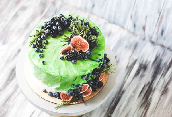 Bir tatil için tatlı Berry kek