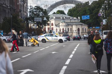 Ukrayna polisi iş başında, Ukrayna 'da kanun ve düzeni sağlayın