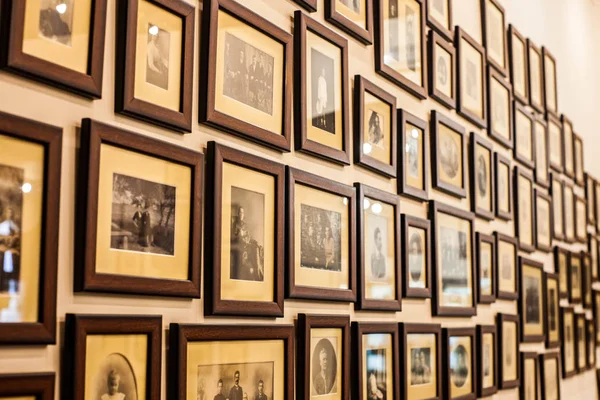 Müzedeki tarihi fotoğraf sergisi