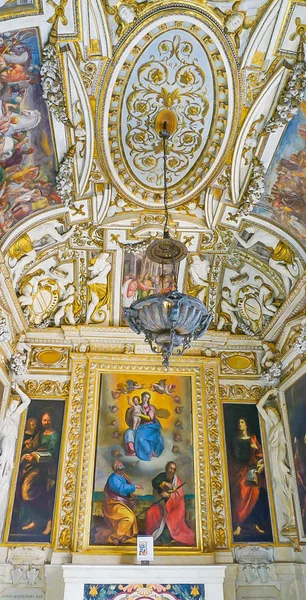 ROMA, ITALIA - 10 DE OCTUBRE DE 2017: Capilla de estilo barroco en el Musei Capitolini — Foto de Stock