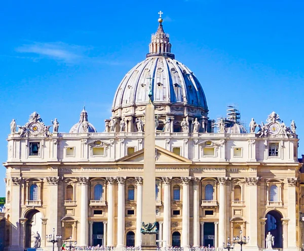 バチカン市国、イタリアのサン ・ ピエトロ大聖堂 — ストック写真