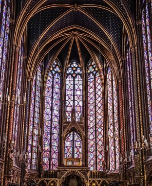 Paris, Fransa - 3 Ağustos 2019: Sainte-Chap'ın iç görünümü