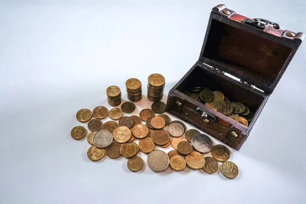 Günlük tasarruf daha iyi yarın çocuklarımız için anlamına gelebilir