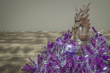 Ağzını bir top ile ahşap bilgi