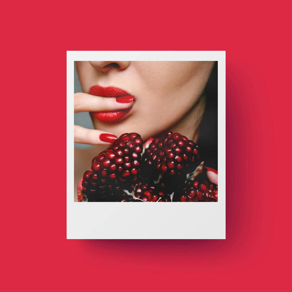 Young Woman Juicy Pomegranate Close Photo Card Red Background Valentines — Stock Photo, Image