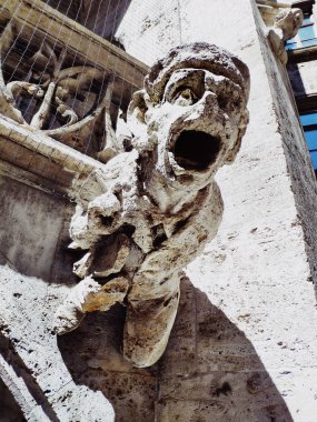 Gargoyle Üzerinde Yeni Belediye Binası Marienplatz Mary Meydanı'nda Münih, Bavyera, Almanya