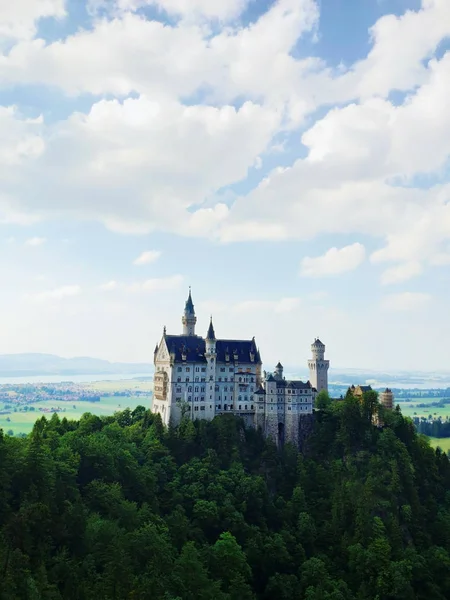เซส เยอรมน นายน 2019 ปราสาท Neuschwanstein อเส ยงปกคล มไปด วยหมอกในเท — ภาพถ่ายสต็อก