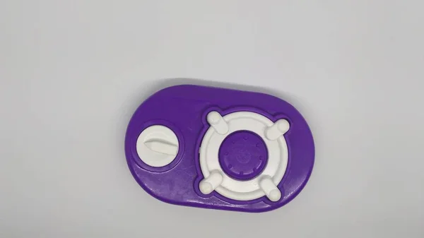 紫色塑料玩具炉 — 图库照片