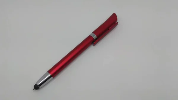 Bir Kırmızı Tükenmez Kalem — Stok fotoğraf