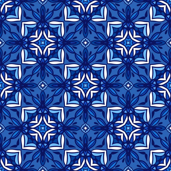 タイルの質感は 青の装飾唐草とモザイク東洋のパターンを印刷します 幾何学的青と白 Print — ストックベクタ