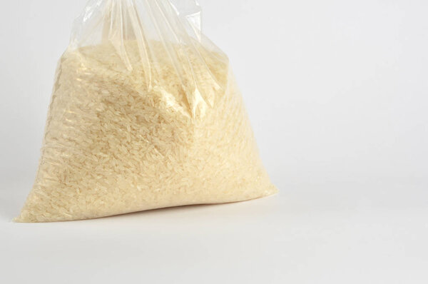 Рисовый пакет на белом фоне
