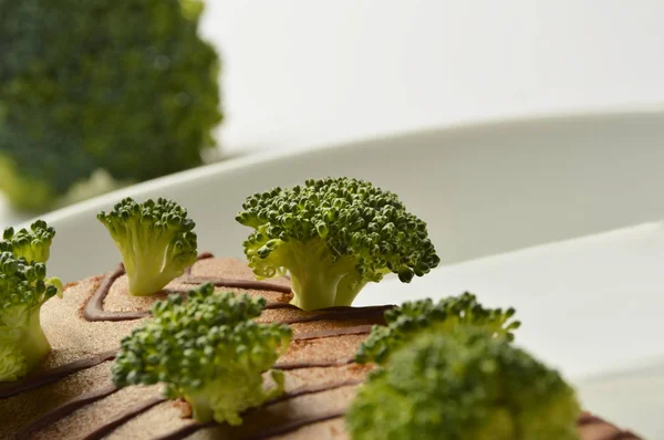 Brokoli Kue Piring — Stok Foto