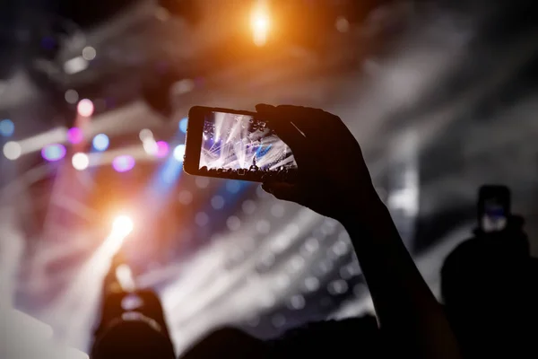 Schieten Mobiele Telefoon Concert Het Podium — Stockfoto