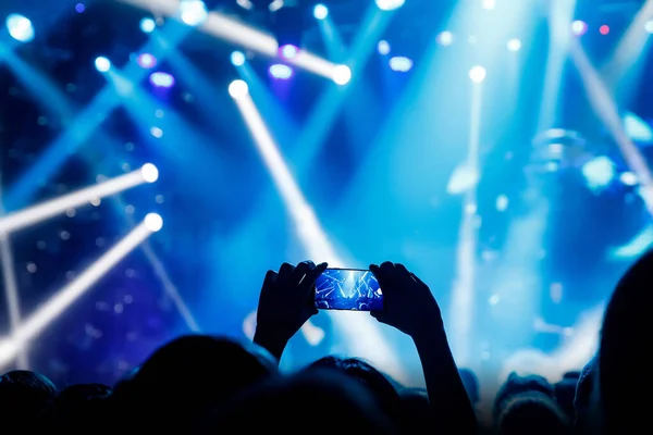 Fotky Sociálních Médií Mobilu Koncertní Světelný Výkon — Stock fotografie