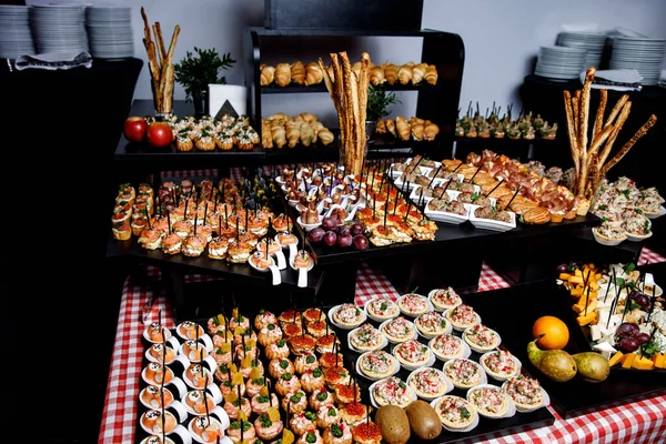 Diverse Kleine Snacks Het Banket Evenement Uitgaande Catering — Stockfoto