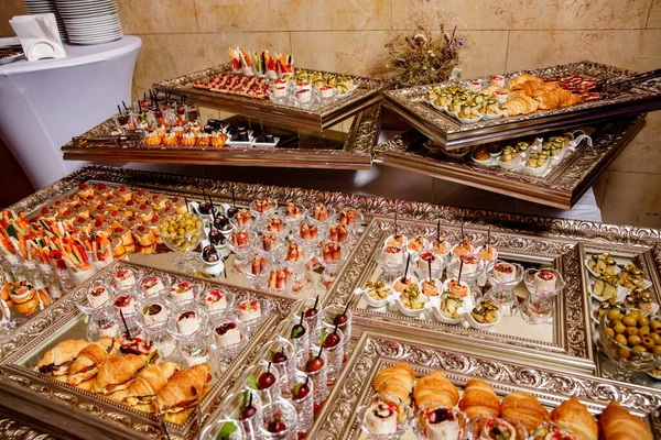 Various Snacks Event Mirrored Tray — Stock Photo, Image