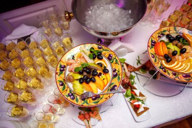 Etkinlikte meyve tabağı