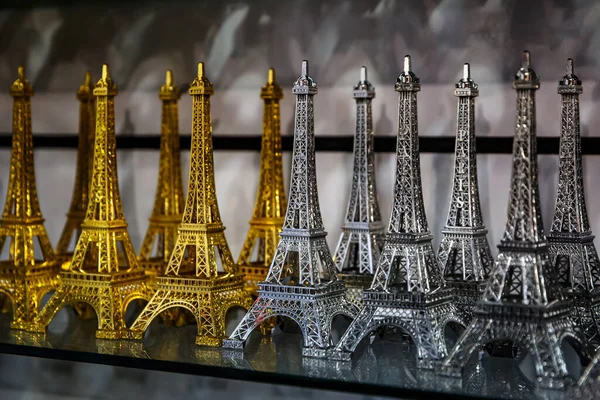 Rad Mini Eiffeltorn Souvenir Från Paris Frankrike — Stockfoto