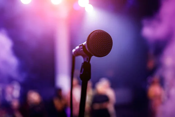 Microphone Head Stage Dark Room — Stock Photo, Image