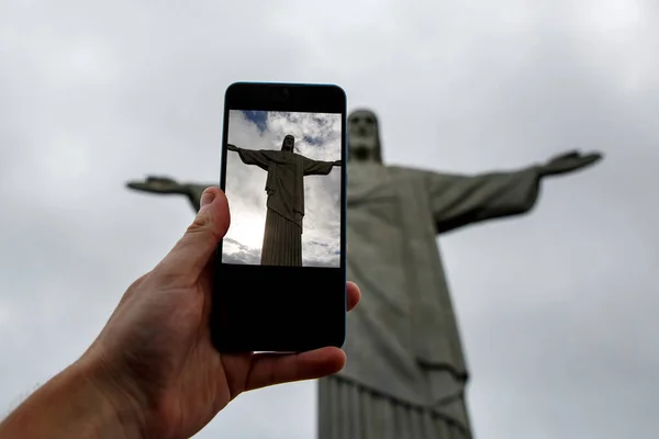 Rio Janeiro Brazilië 2019 Shooting Smartphone Christ Redeemer Standbeeld Rio — Stockfoto