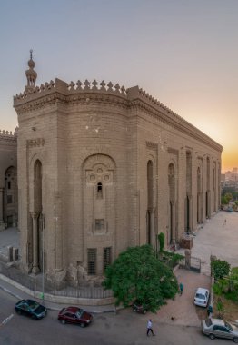 Cairo, Mısır - 3 Temmuz 2018: Al Rifai tarihi caminin dış görünümü. El Rifai sokaktan, eski Cairo görüntülemek