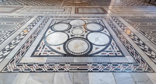 Μαρμάρινο Πάτωμα Διακοσμημένο Γεωμετρικά Σχήματα Στο Μαυσωλείο Του Σουλτάνου Ghuri — Φωτογραφία Αρχείου