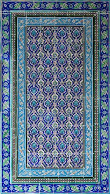 Çiçek parlamalar tarihi Manial Sarayı, Prince Mohammed Ali adlı, Kahire, Mısır bulunan Iznik, Türkiye'de üretilen ile dekore edilmiş Osmanlı tarzı sırlı seramik