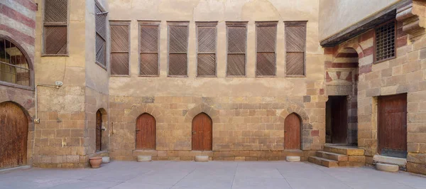 El Razzaz tarihi bir ev Darb Al Ahmar ilçe, eski Kahire, Mısır, avlusu