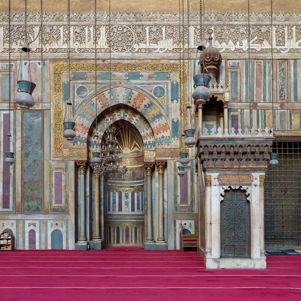 Colorida Pared Mármol Decorado Con Mihrab Grabado Nicho Minbar Madera — Foto de Stock