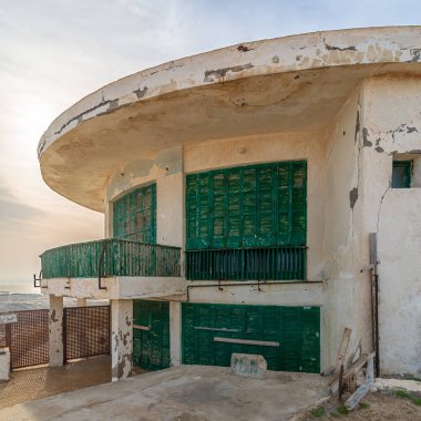 Dış çekim tarafından Akdeniz Montaza Park, Alexandria, Mısır Bay Hussein El Shafei geç Başkan Yardımcısı villa bilinen eski bir ev