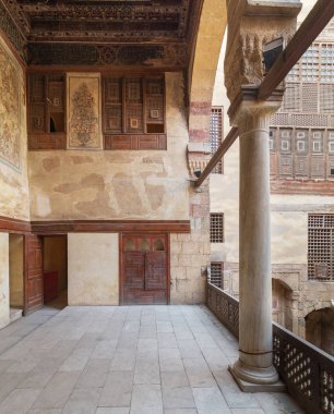 Osmanlı dönemi tarihi Beit El ayarla Waseela binasında (Waseela Hanem House), eski Kahire, Mısır Teras