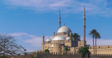 Osmanlı tarzı büyük Camii, Muhammed Ali Kalesi Cairo, Cairo, Mısır müteşekkil Muhammed Ali Paşa tarafından yaptırılan yer alan Paşa (Alabaster Camii),