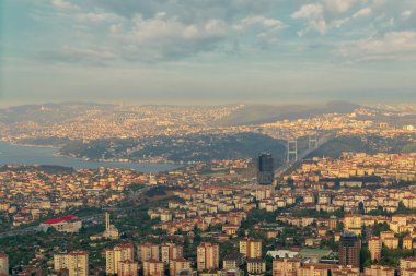 Istanbul Safir gökdelen 'den şehir manzarası günbatımı öncesi boğaz 'a bakan, Istanbul, Türkiye