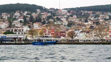 Marmara Denizi, Istanbul, Türkiye yakın adadan Heybeliada görünümünü