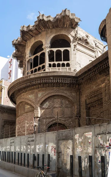 폐허가 된 사빌과 쿠타브 루카야 두두 유서 깊은 건물, 다르브 알 아마르, 카이로, 이집트 — 스톡 사진