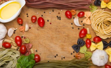 İtalyan yemeği malzemeler ahşap tablo