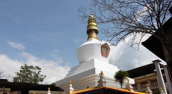 Март 2018 Do Drul Chorten Stupa in Gangtok in Sikkim India. Март 2018 — стоковое фото