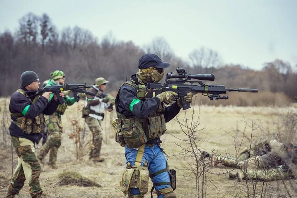 波尔塔瓦 乌克兰 2019年3月16日 空软游戏 爱尔兰国民军和英国正规军之间的敌对模仿 — 图库照片