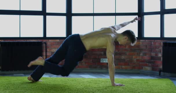 Young Man Engaged Oriental Practices Yoga Strengthen Young Health — Stock Video