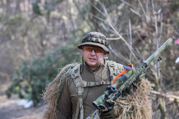 ポルタヴァ ウクライナ 2019 ゲーム プロテスタントのアイルランドの国民軍と Airsoft のゲーム イギリス正規軍の敵対行為の模倣 — ストック写真