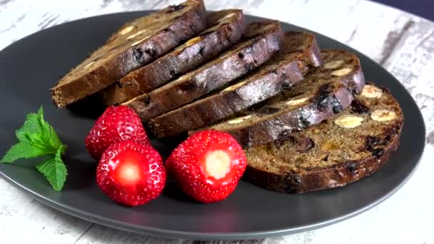 Sandwich Aus Dem Traditionellen Ukrainischen Öko Brot Ohne Aromen Füllstoffe — Stockvideo