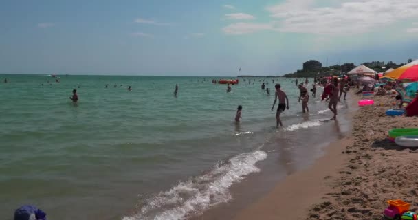 Chernomorsk Oekraïne Juli 2019 Het Centrale Strand Van Het Vakantieoord — Stockvideo