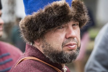 Kamyanets-Podilsky, Ukrayna - 21 Eylül , 2019: Kamyanets-Podilsky şatosunda on yedinci yüzyılın Ukrayna ve Polonya lı birliklerintarihsel askeri yeniden inşası.