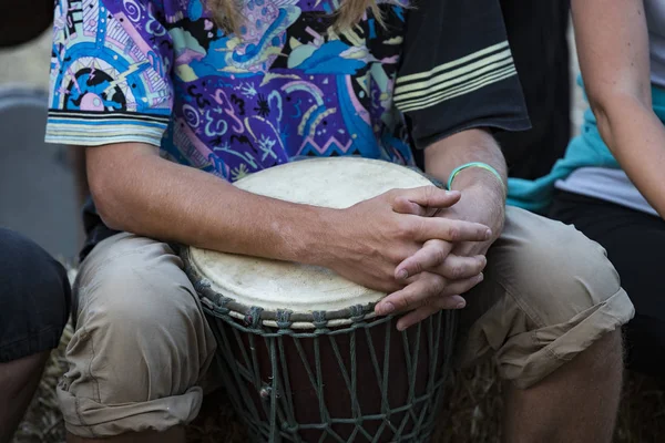 Djemba Lição Grupo Festival Cidade Conto Fadas Contra Pano Fundo — Fotografia de Stock