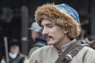 Kamyanets-Podilsky, Ukrayna - 21 Eylül , 2019: Kamyanets-Podilsky şatosunda on yedinci yüzyılın Ukrayna ve Polonya lı birliklerintarihsel askeri yeniden inşası.