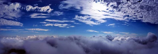 Vista Panorámica Aérea Hermoso Cielo Azul Con Nublas Drone Volando — Foto de Stock
