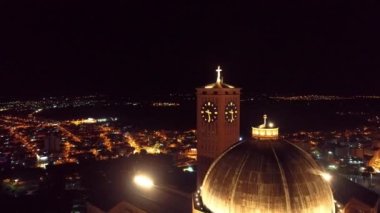 Sanctuary of Our Lady of Aparecida, Aparecida, Sao Paulo, Brezilya Hava görünümünü. Hamim Brezilya. Kilise, Tapınak, din, inanç. Katolik Kilisesi. Katolik dini. Katolik rahip.